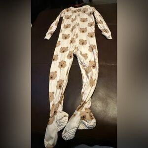 Adorable Bear Print Kids Footie Pajama Size 2T- Cream Colored with Brown bears